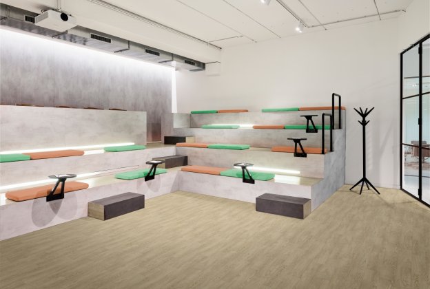 Коммерческое помещение из ПВХ IVC Centra 70 Avoriaz L34 коричневый _2