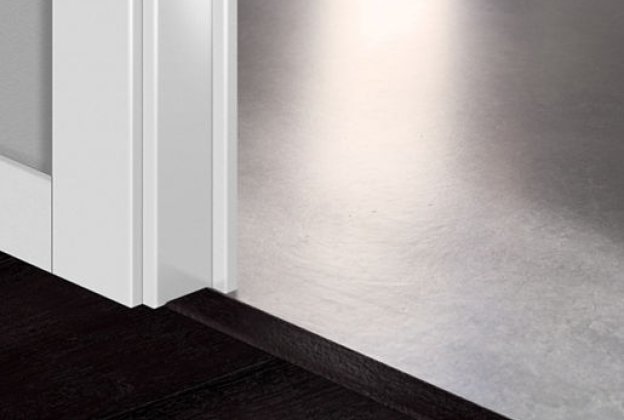 Üleminekuliist Incizo profiil Painted oak black QU -QSINCP04755 must_1