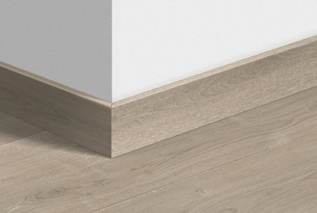 MDF põrandaliist Standard Brushed oak beige (58x12mm x 2,4m) QU -QSSK04764M beeź_1