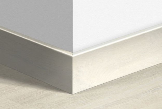 MDF põrandaliist Charlotte oak white (77mmx14mm x 2,4m) QU -QSPSKR03178 valge_1