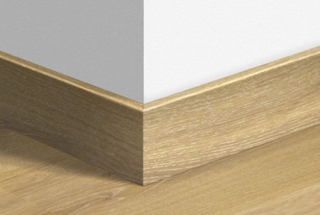 MDF põrandaliist Tennessee oak natural (77mmx14mm x 2,4m) QU -QSPSKR03180 pruun_1