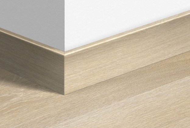 MDF põrandaliist Estate oak beige (77mm x 14mm x 2,4m) QU -QSPSKR03574 beeź_1