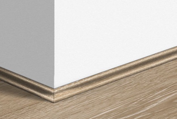 MDF põrandaliist Scotia Valley Oak Light Brown (17x17mm x 2,4m) QU -QSSCOT03555 pruun_1