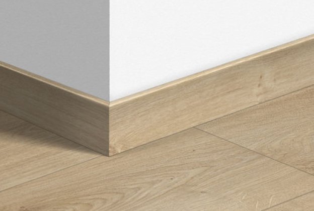 MDF põrandaliist Standard Classic oak beige (58x12mm x 2,4m) QU -QSSK01847 beeź _1