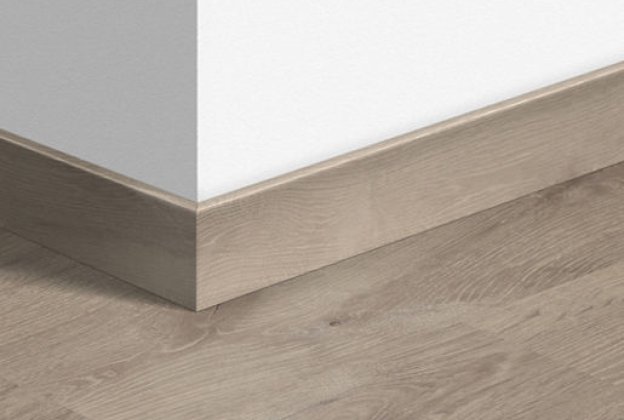 MDF põrandaliist Standard Louisiana oak beige (58x12mm x 2,4m) QU -QSSK03175 beeź_1