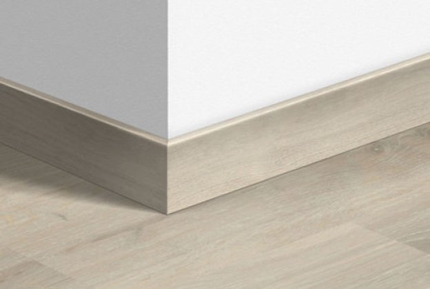 MDF põrandaliist Standard Tennessee oak grey (58x12mm x 2,4m) QU -QSSK03181 hall_1