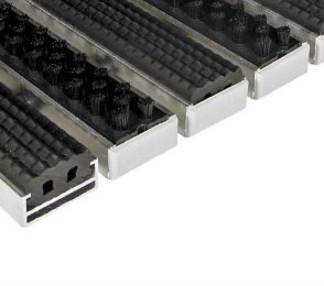 Süvistatav porirest Gapa Topwell 17mm Extra, kumm - harjas 