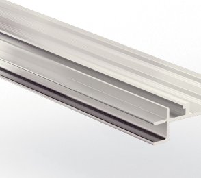 Incizo alumiiniumist aluskandur treppidele