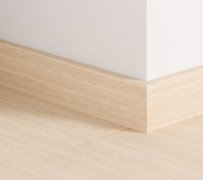 MDF põrandaliist Standard Ivory Oak (58x12mm x 2,4m) QSSK08258 valge