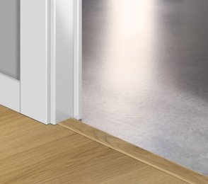 Üleminekuliist Incizo profiil Natural varnished oak QU -QSINCP04749 pruun/ beeź