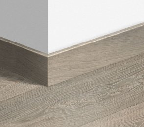 MDF-list Standard Gammel eik lys grå (58x12mm x 2,4m) QU -QSPSKR01405 grå