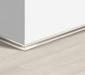 MDF põrandaliist Scotia White premium oak (17x17mm x 2,4m) QU -QSSCOT04757 valge