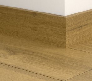 MDF-Fußleiste, honigbraune Eiche (77 mm x 14 mm x 2,4 m) QU -QSPSKR05792 braun
