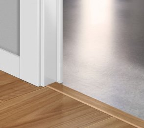Üleminekuliist Incizo profiil Blackbutt QU -QSINCP03805 pruun