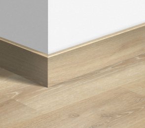 MDF-Fußleiste, Tennessee-Eiche, helles Holz (77 mm x 14 mm x 2,4 m), QU -QSPSKR03179, braun 
