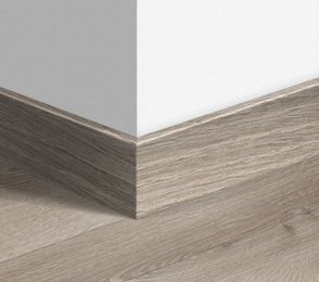 MDF skirting board Desert oak brushed grey (77mm x 14mm x 2.4m) QU -QSPSKR03552 grey