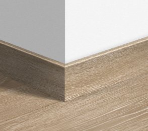 MDF-Fußleiste Valley Eiche hellbraun (77 mm x 14 mm x 2,4 m) QU -QSPSKR03555 braun