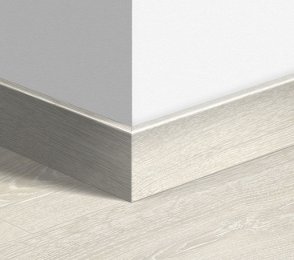 MDF-Fußleiste Patina Classic Oak Light (77 mm x 14 mm x 2,4 m) QU -QSPSKR03559 Grau 