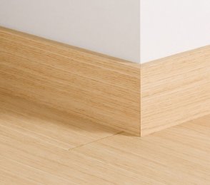 MDF-Fußleiste Dune Oak (77 mm x 14 mm x 2,4 m) QU -QSPSKR08259 Beige 