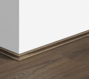 MDF-Fußleiste Scotia Classic Eiche braun (17 x 17 mm x 2,4 m) QU -QSSCOT01849 braun