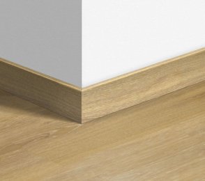 MDF-Fußleiste Standard Tennessee Eiche natur (58 x 12 mm x 2,4 m) QU -QSSK03180 braun 