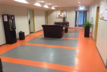 Neuer Bodenbelag für den Tallinner Krankenwagen